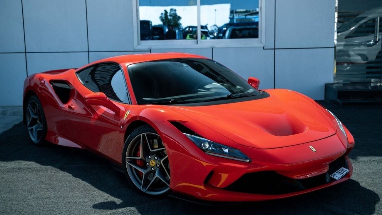 Luxury sedan dealer UAE Pegasus