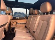 Buy SUVs and sedans Dubai
