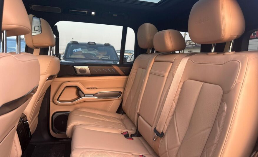 Buy SUVs and sedans Dubai