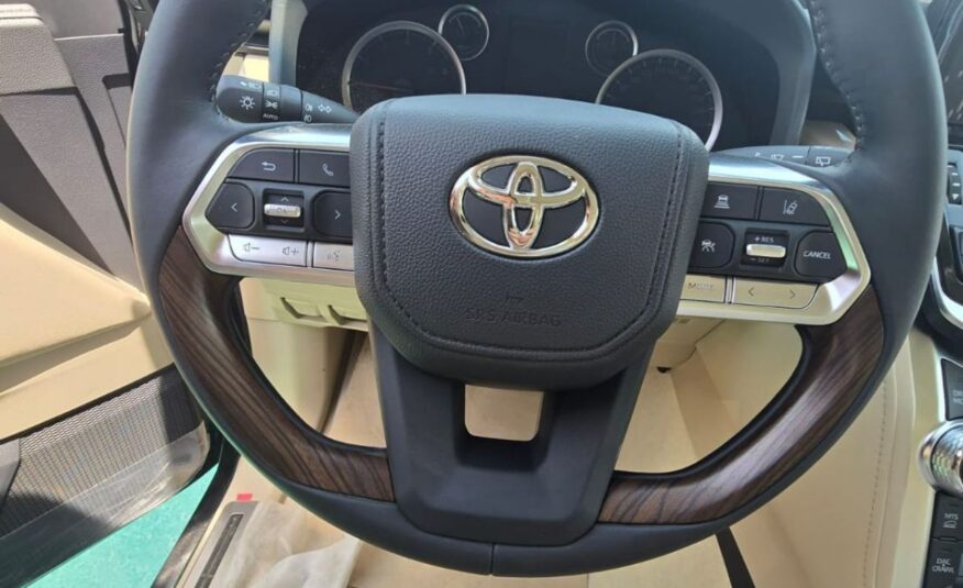 Toyota Hiace UAE